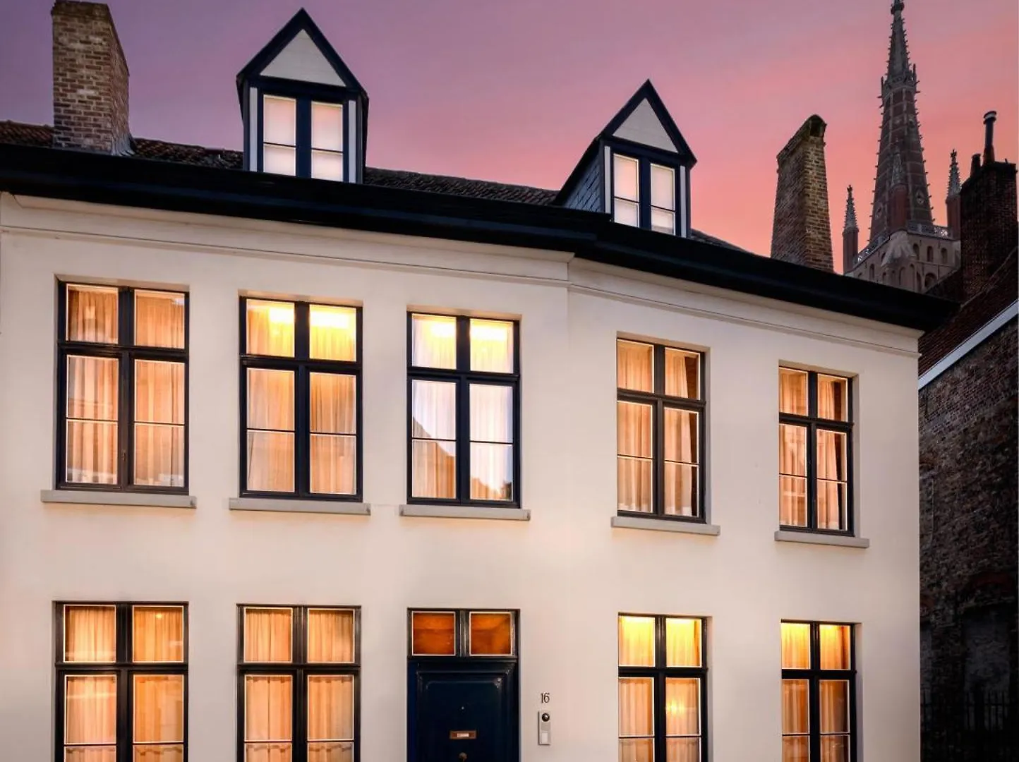 Canalside House - Luxury Guesthouse Брюгге 4*,  Бельгия