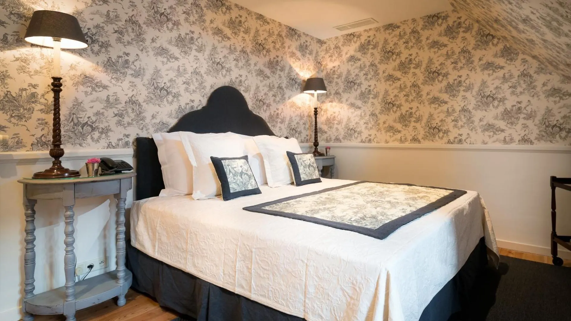 Canalside House - Luxury Guesthouse Брюгге Бельгия