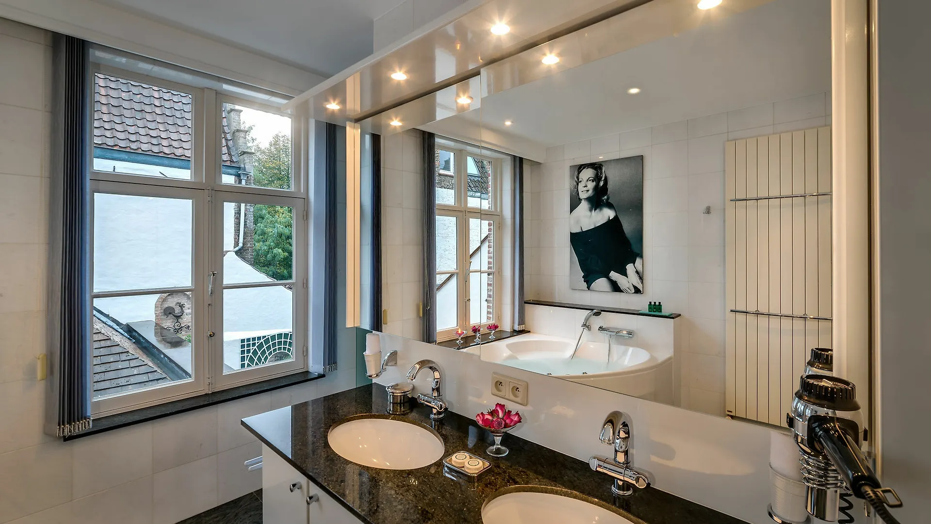 Canalside House - Luxury Guesthouse Брюгге Гостевой дом