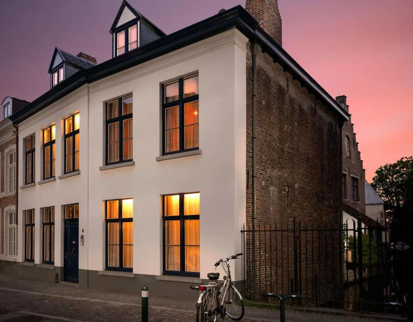 Canalside House - Luxury Guesthouse Brugge Gæstehus